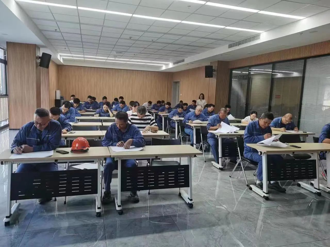 微信图片_20231016165039.jpg 微信图片_20231016165039.jpg